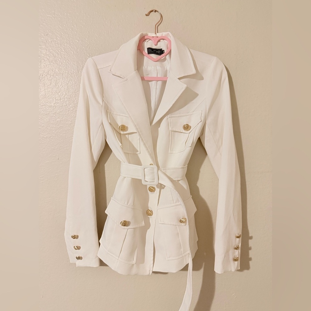 Women’s White Belted Blazer Jacket